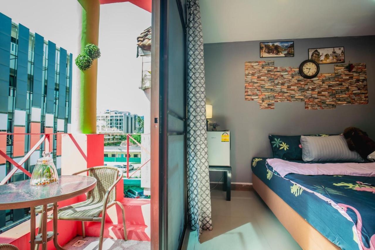 Menulis Coolly House Patong Bed & Breakfast Dış mekan fotoğraf