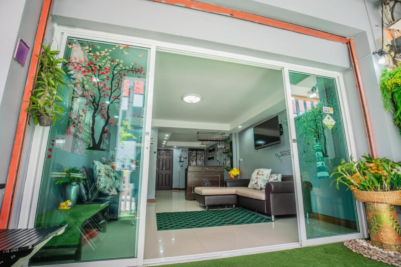 Menulis Coolly House Patong Bed & Breakfast Dış mekan fotoğraf