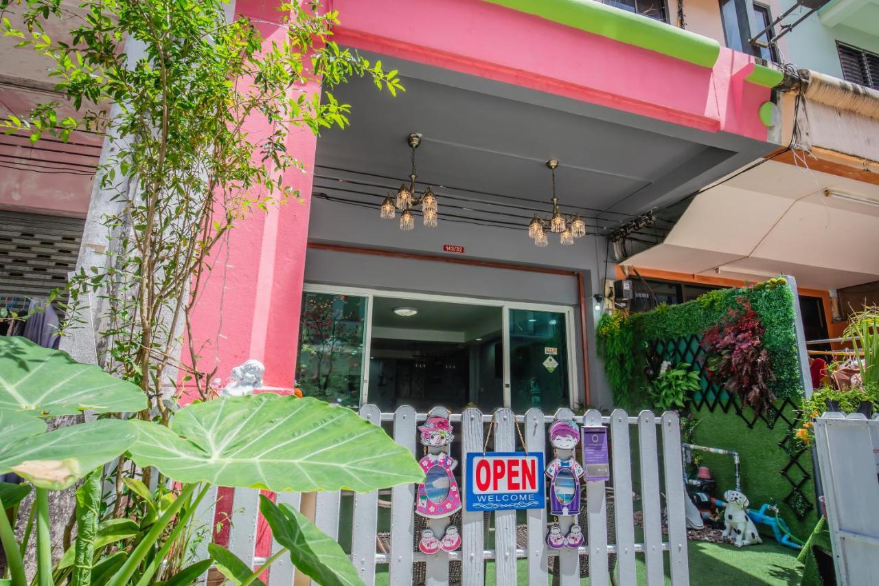 Menulis Coolly House Patong Bed & Breakfast Dış mekan fotoğraf