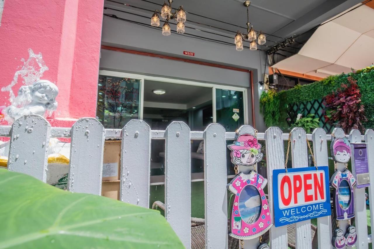 Menulis Coolly House Patong Bed & Breakfast Dış mekan fotoğraf